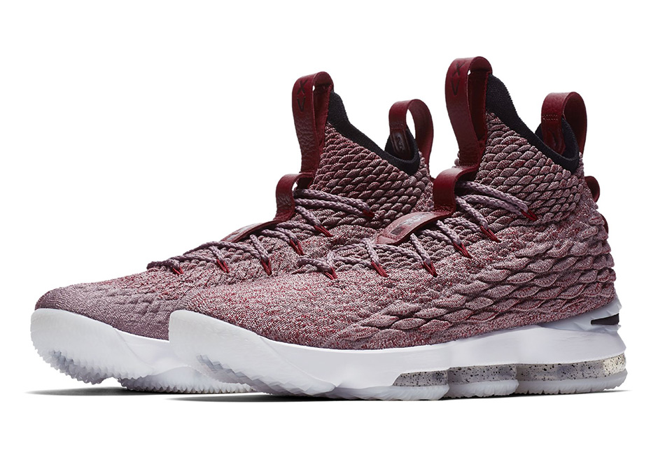 lebron 15 shoes maroon