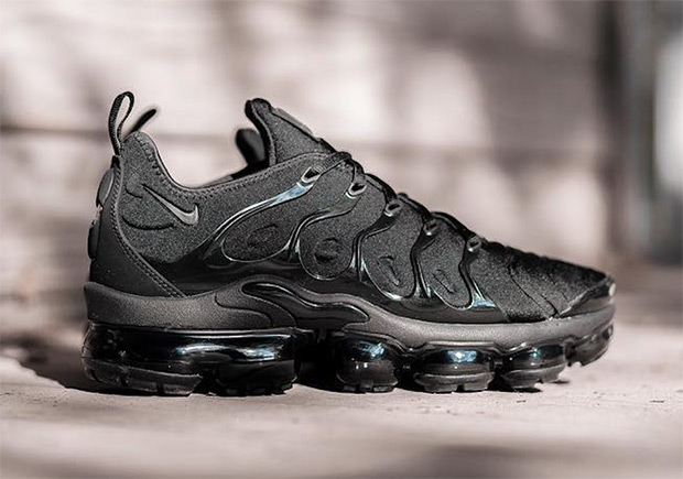 Up Close With The Nike Vapormax Plus