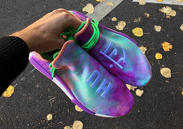 Pharrell tie hot sale dye shoes