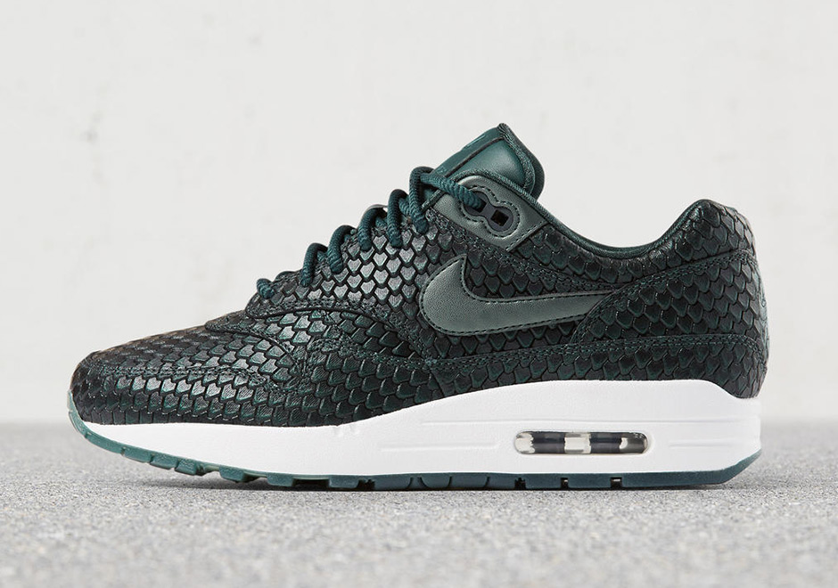 Nike Officially Unveils The Air Max 1 "Anaconda" Pack For Women