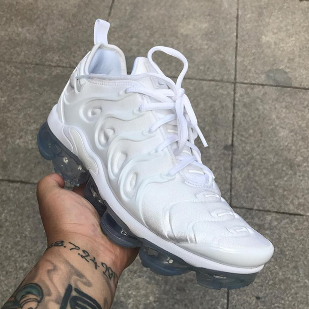 Nike Air VaporMax Plus in White and 