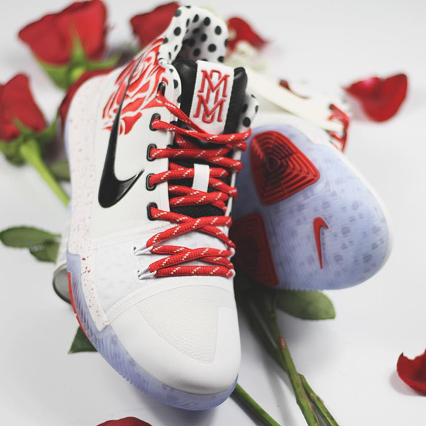 Nike Kyrie 3 Sneaker Room Mom 2