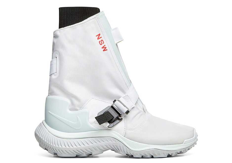 nikelab gaiter