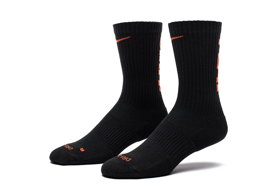 Undefeated Nike Air Max 97 Socks Black 3