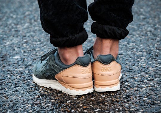 ASICS GEL-Lyte V Pairs Tan Leather Heels With Green Suede