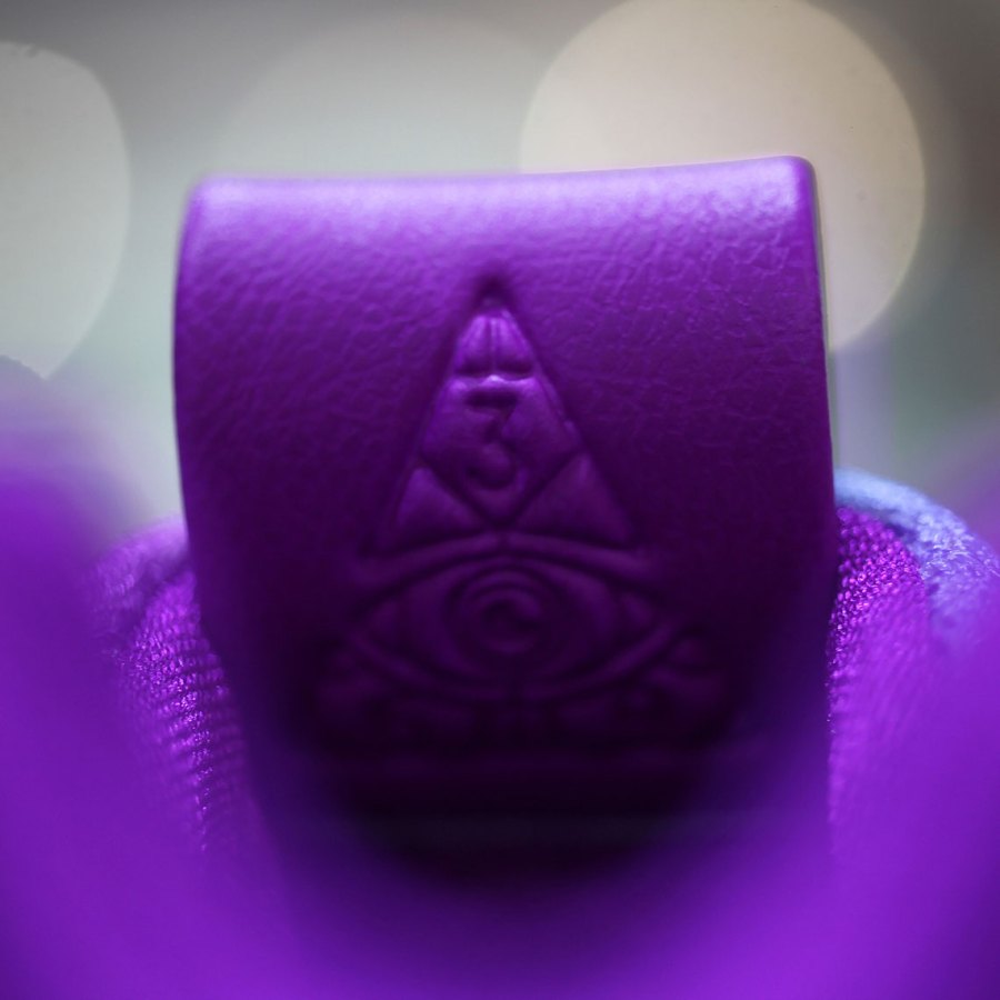 nike kyrie 4 confetti