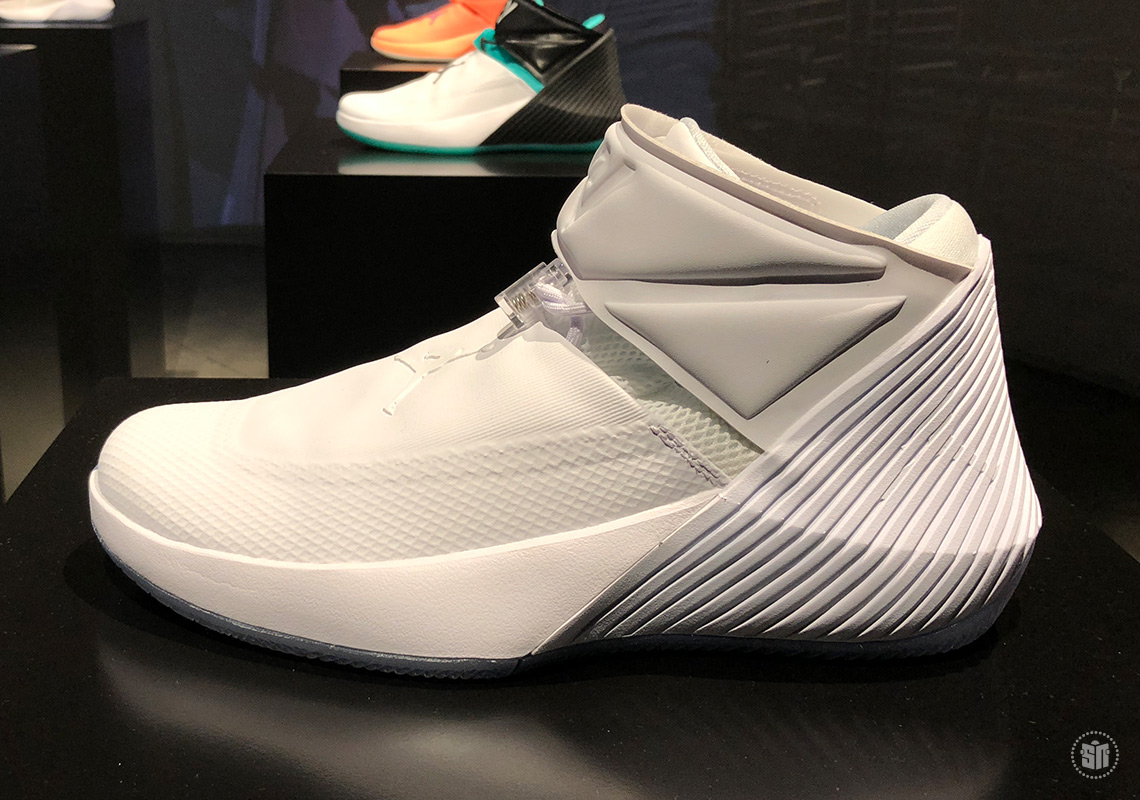 russell westbrook shoes all white
