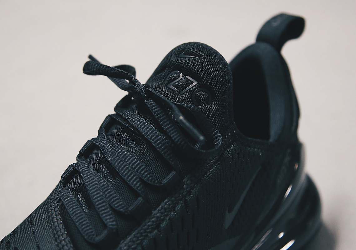 Nike Air Max 270 Triple Black 11