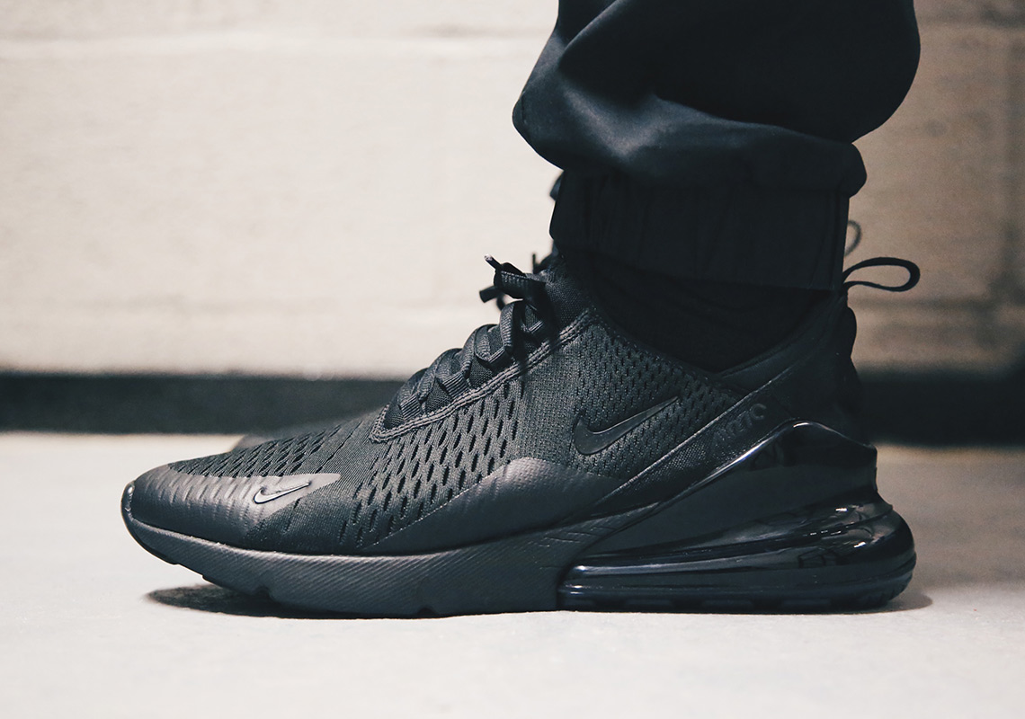 nike air black on black