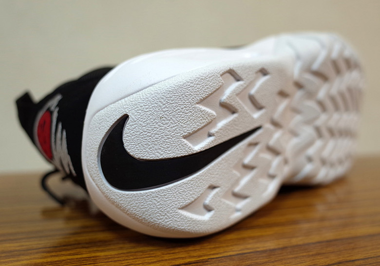 Nike Air Shake Ndestrukt Black Patent White 4