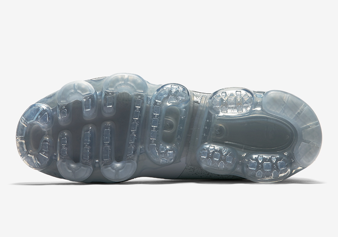 Nike Vapormax CS AH9045-006 WMNS Coming Soon | SneakerNews.com