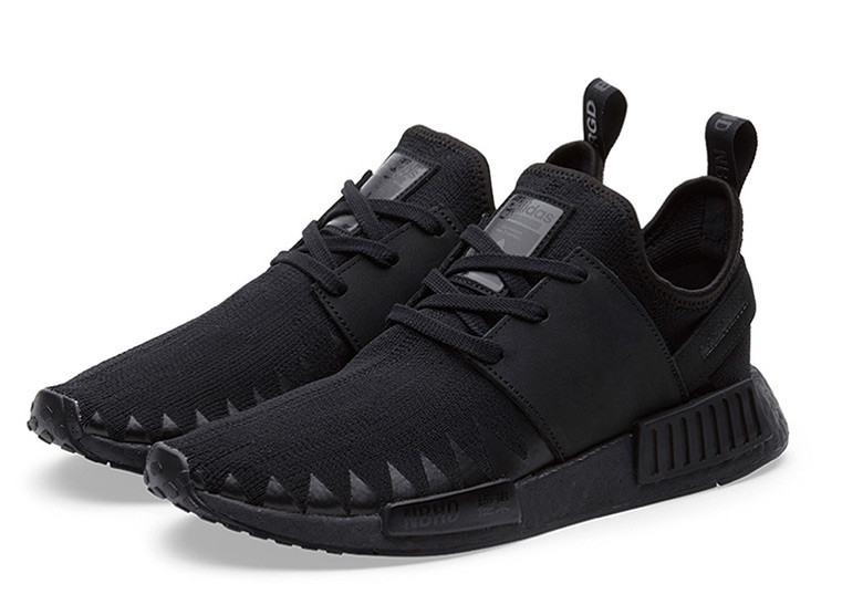 adidas neighborhood nmd triple black 11