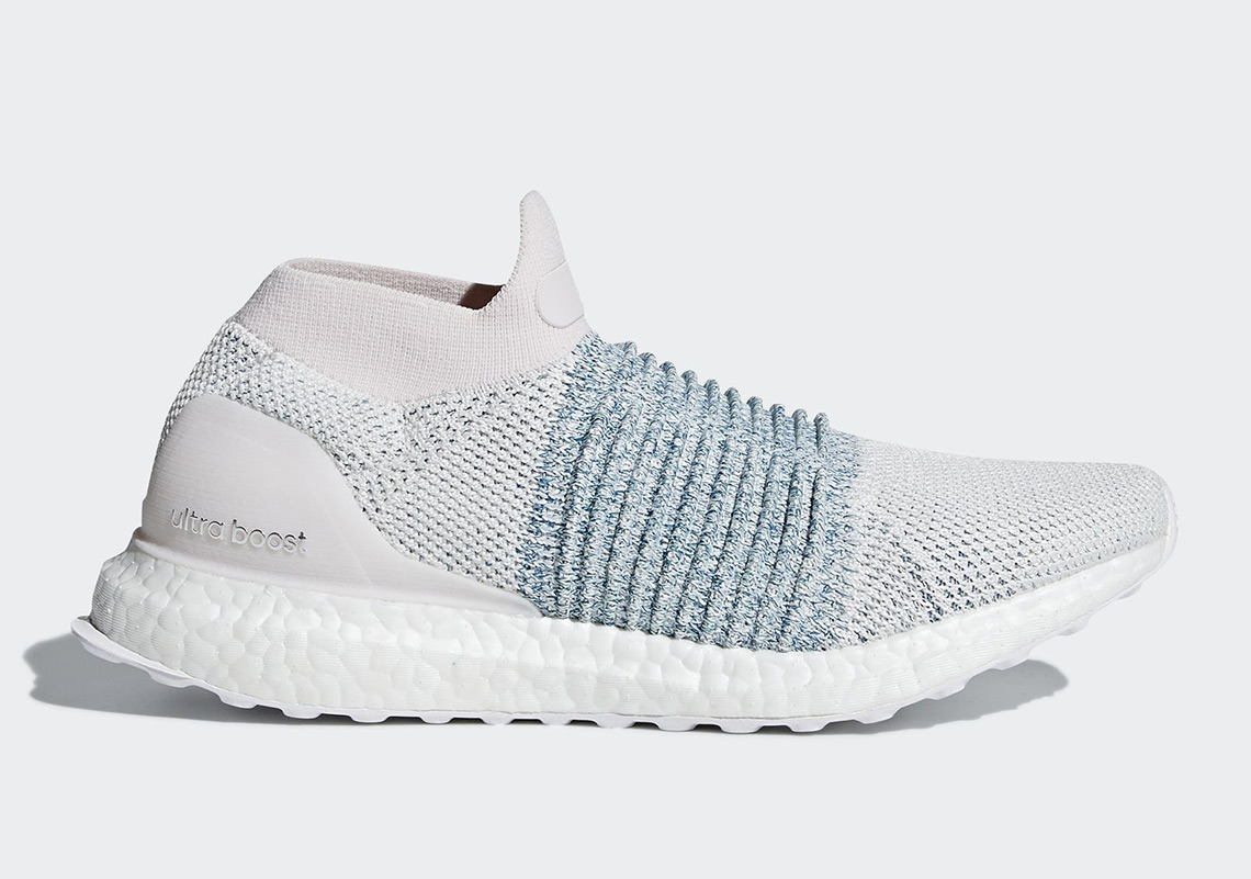 Ultra boost deals laceless trainers