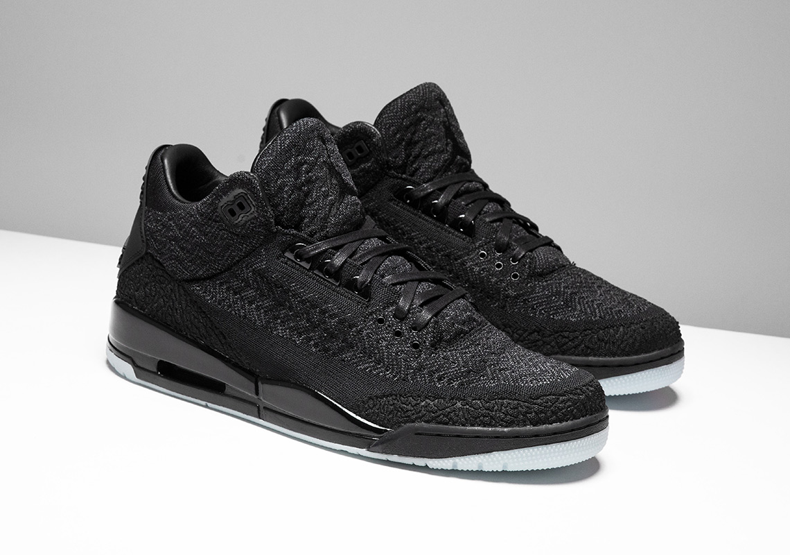 black flyknit 3s