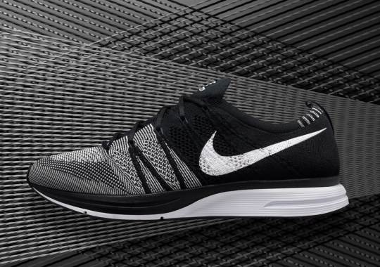 This OG Nike Flyknit Trainer Releases Next Week