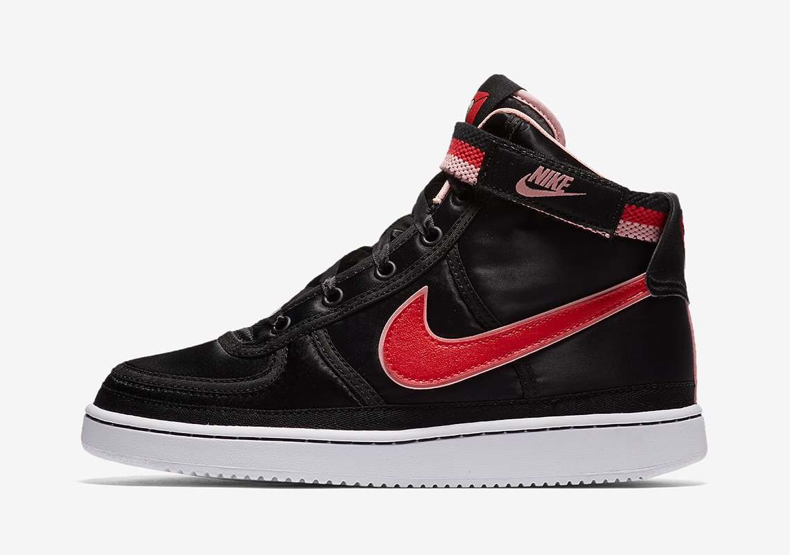 Nike Vandal High Supreme Kids Valentines Day Aq3713 001 Available Now 6