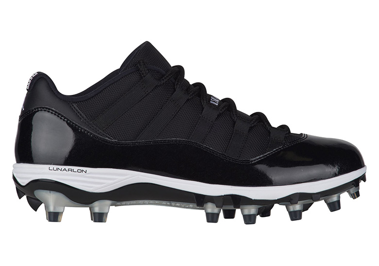 nike jordan 11 football cleats