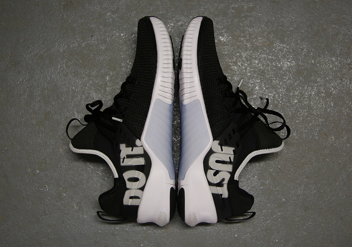 Nike free x on sale metcon black white