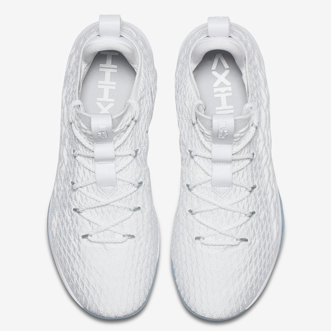 Lebron 15 store low white metallic