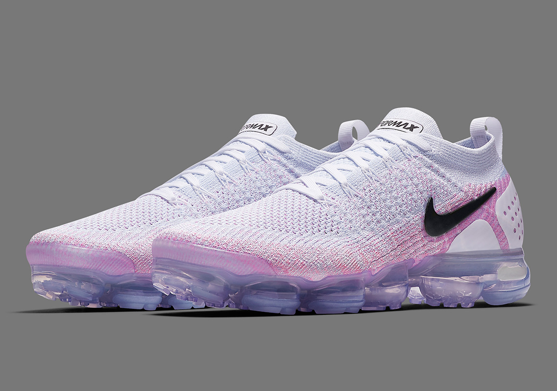 nike vapormax pink and white