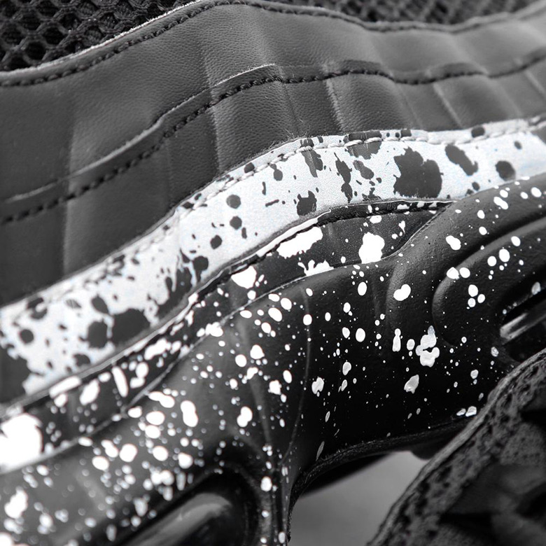 Black air max with white clearance dots