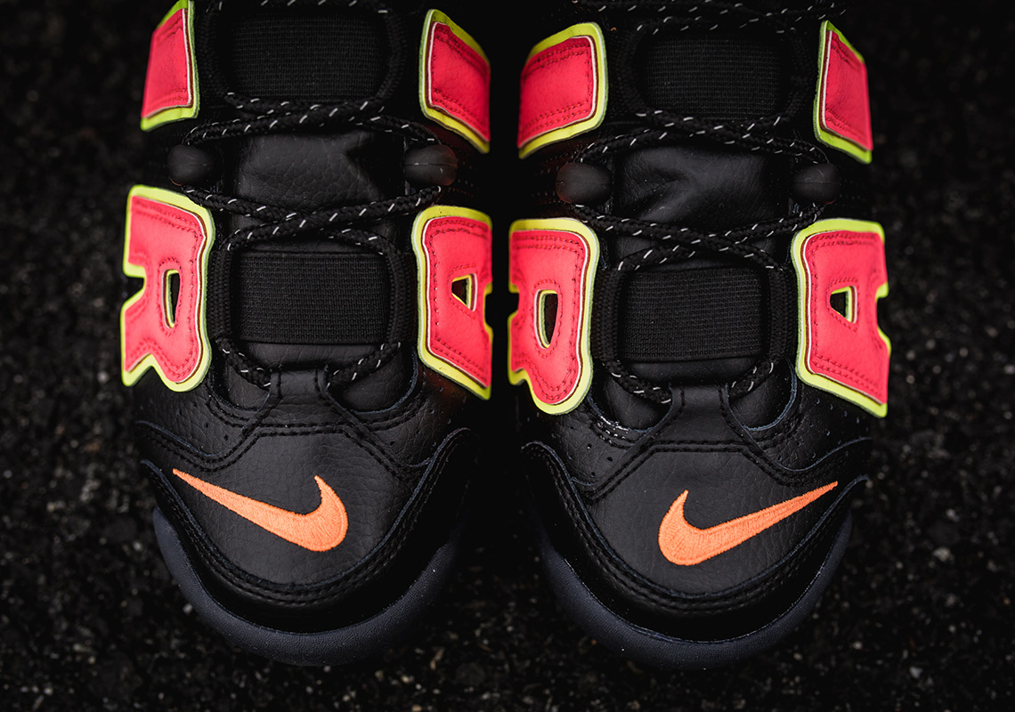 nike uptempo hot punch