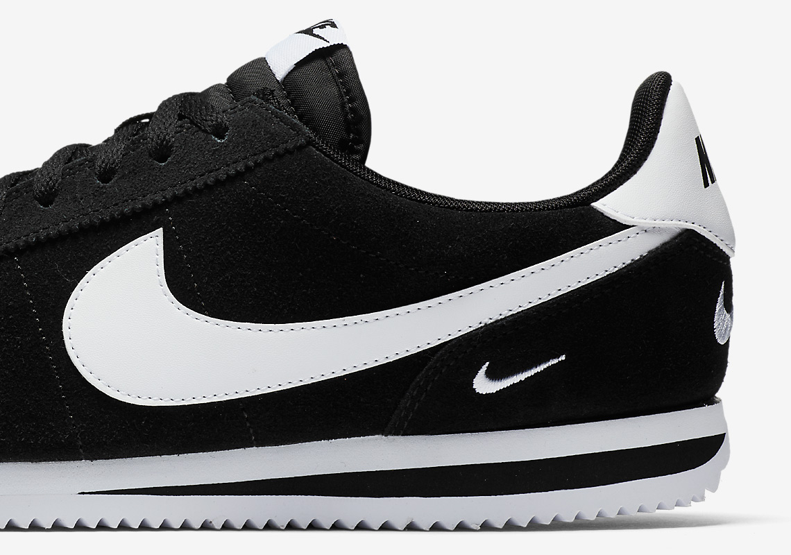 nike shoes with small swoosh