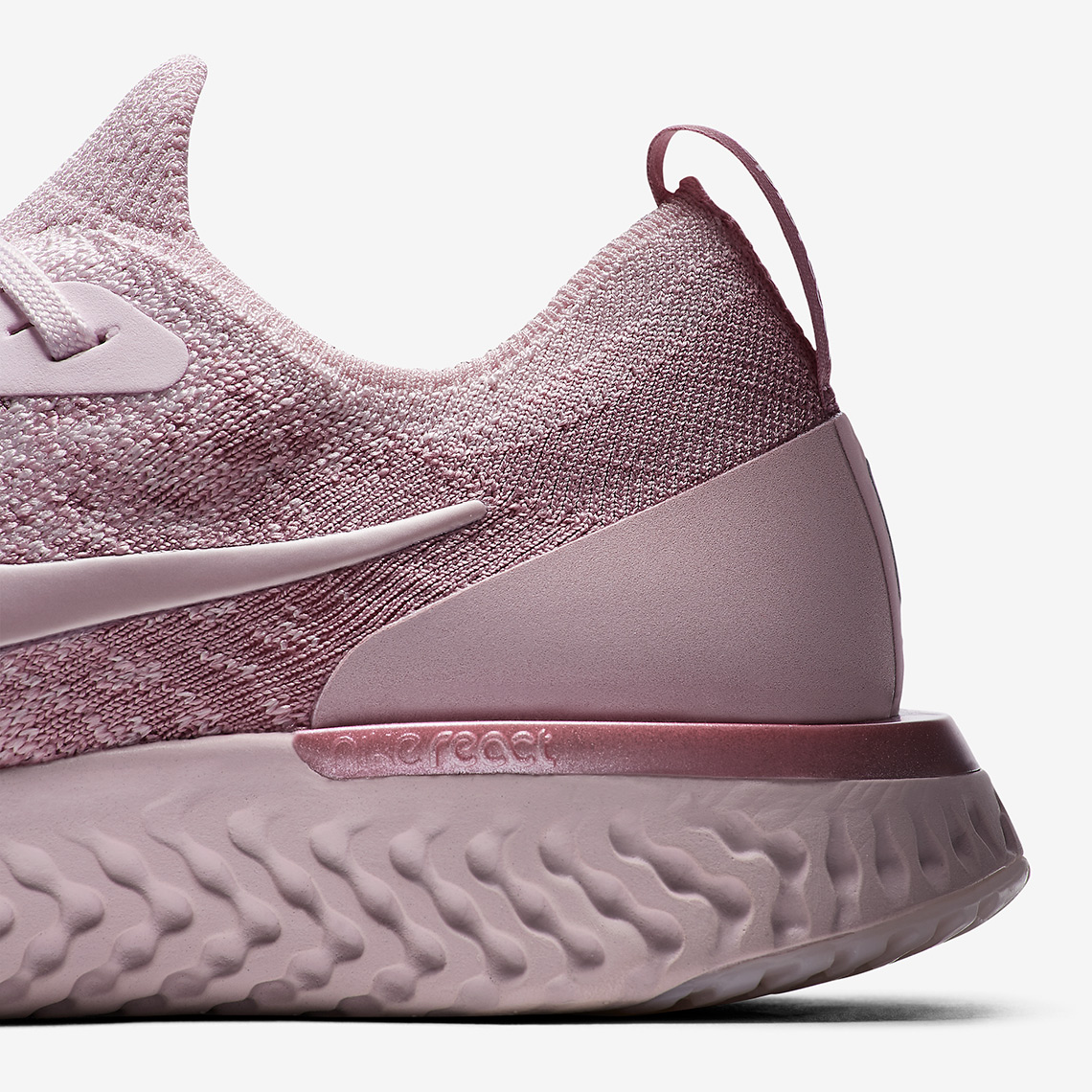 molestarse público No puedo Nike Epic React Flyknit "Pearl Pink" Release Info | SneakerNews.com