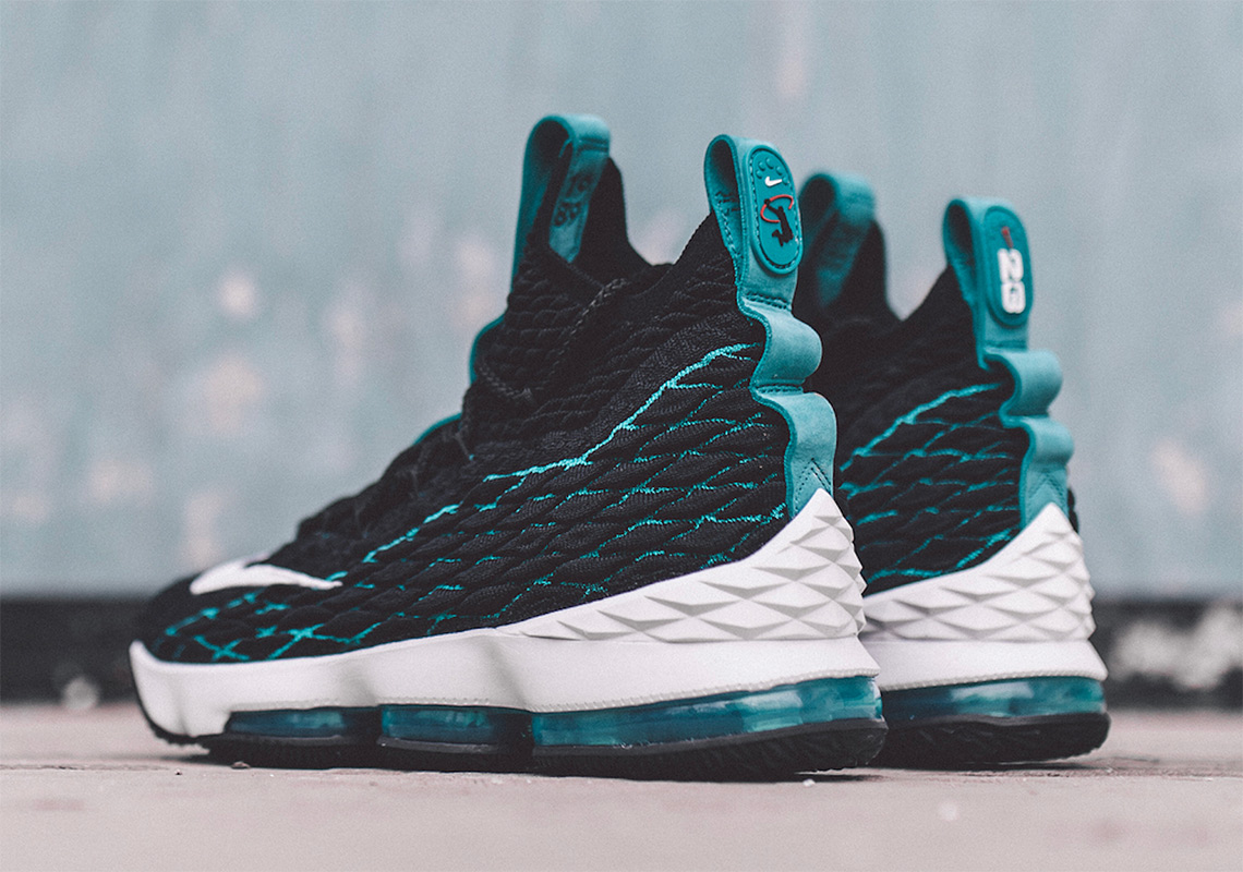 Nike LeBron 15 LeBronWatch Ken Griffey 