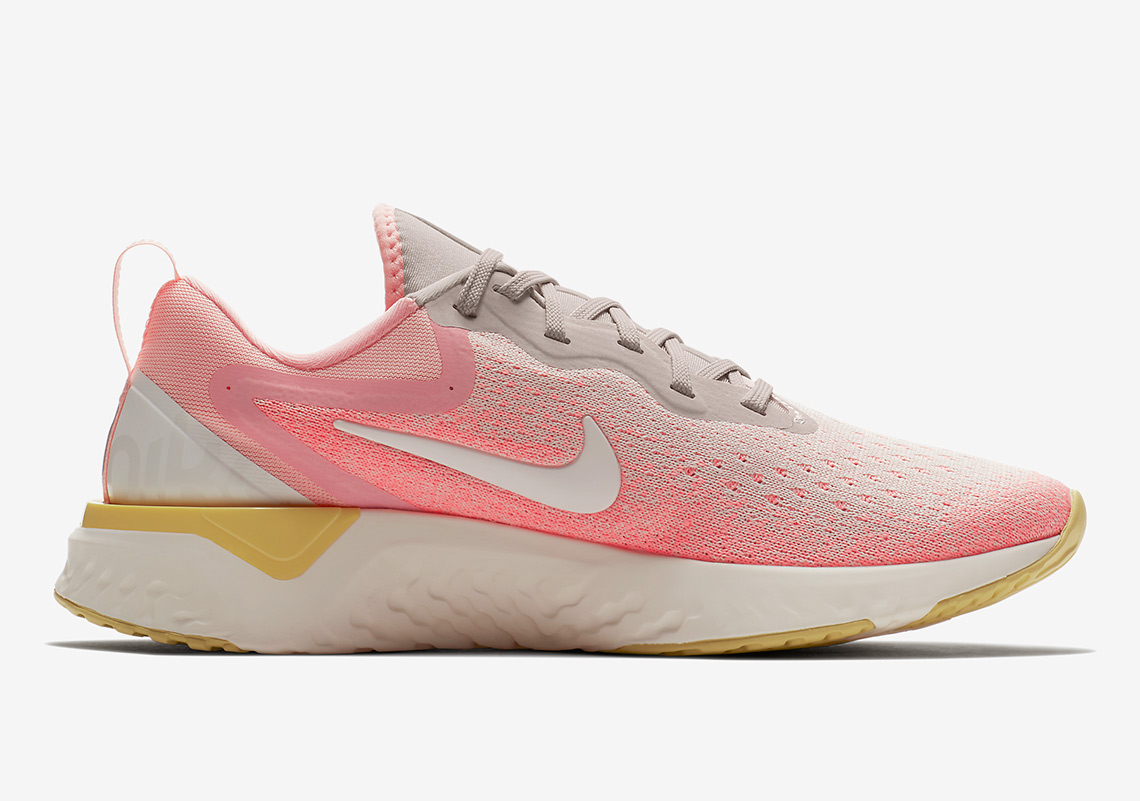 nike wmns odyssey react