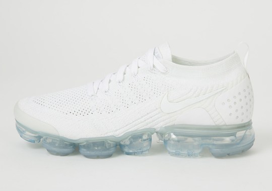 Nike Vapormax 2.0 “Triple White” Set For A Summer Release