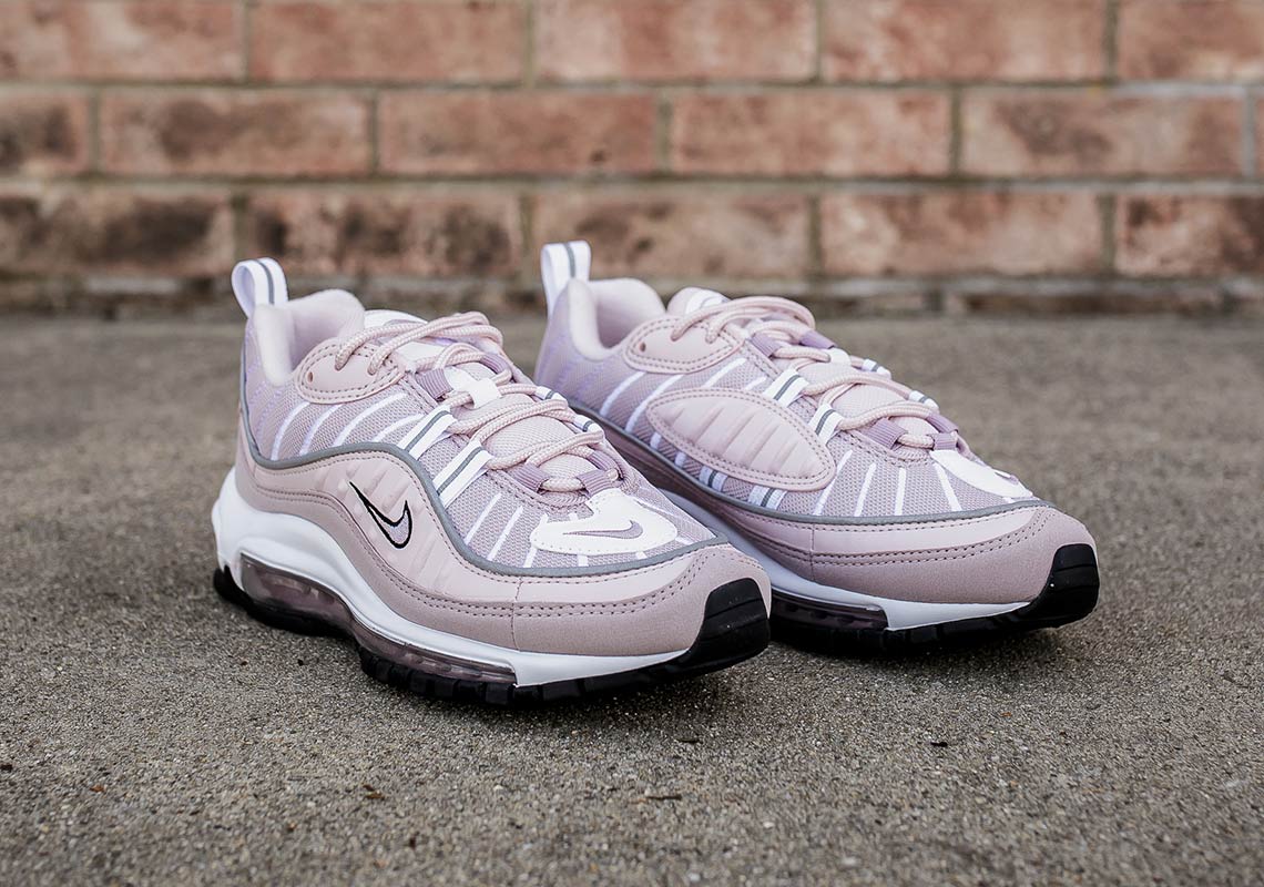 air max 98 barely rose on feet