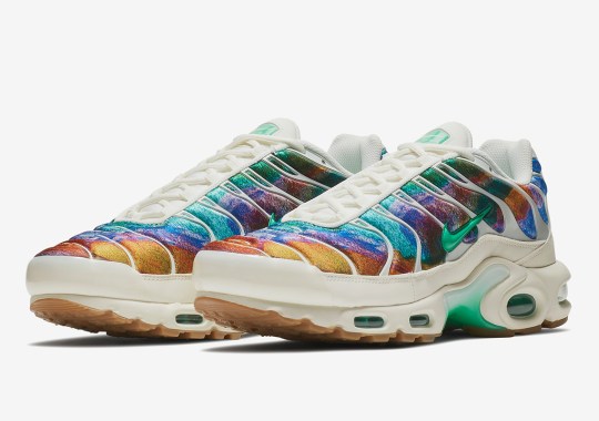 The Nike Air Max Plus Appears In “Alternate Galaxy” Colorway