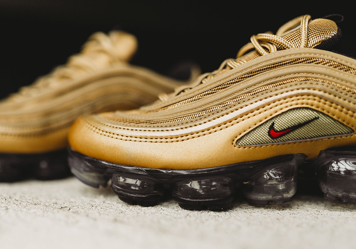 Nike Air VaporMax '97 - Metallic Gold 9.5