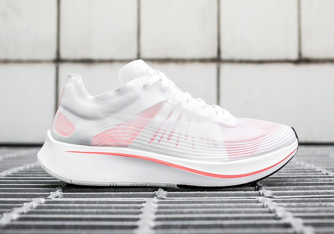 zoom fly sp difference