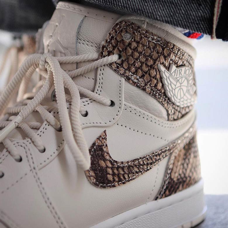 Jordan 1 retro high white snake on sale