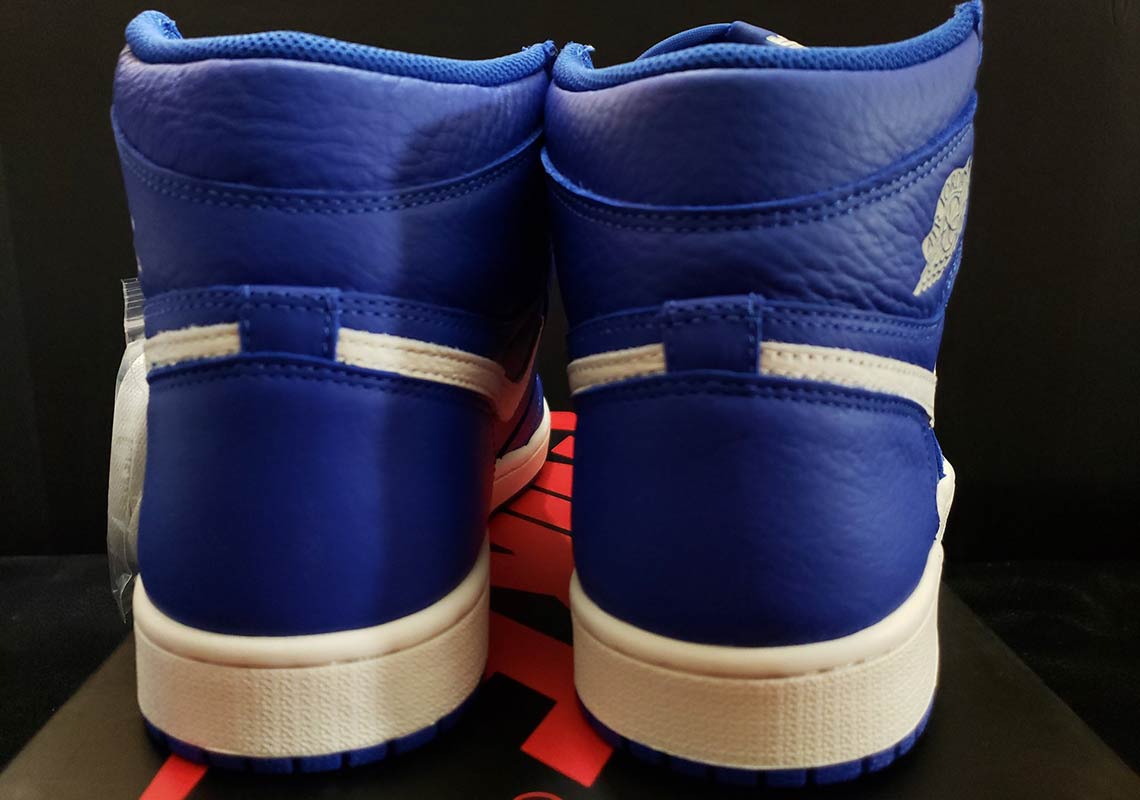 Air Jordan 1 Hyper Royal Release Date 555088 401 6