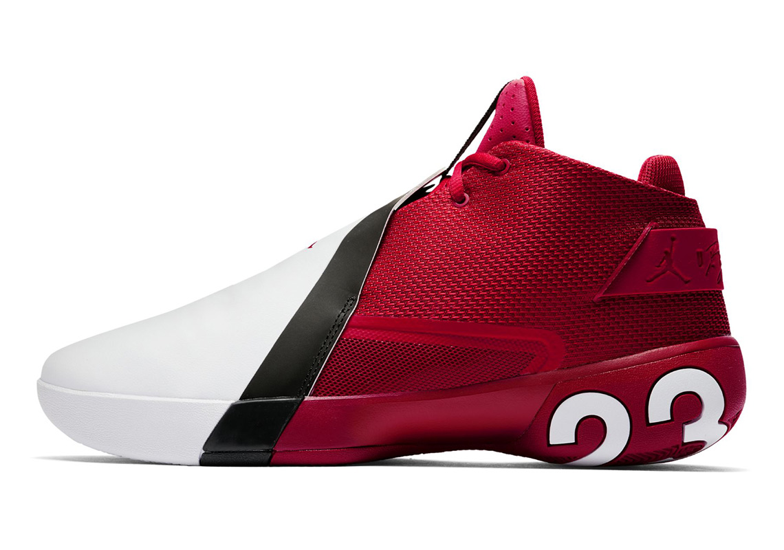 Jordan Ultra Fly 3 First Look | SneakerNews.com