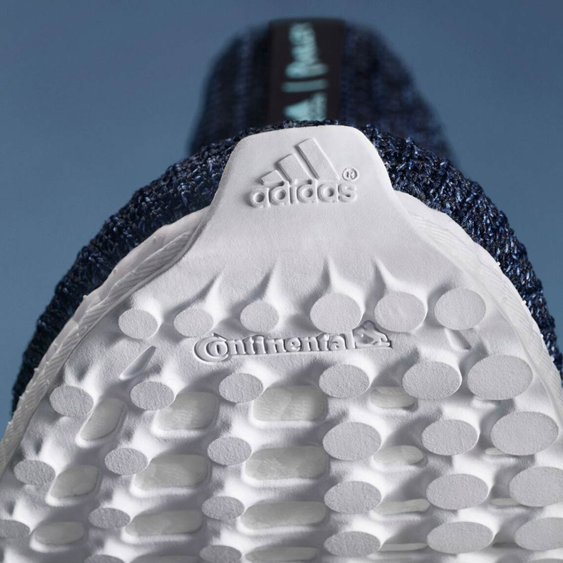 Adidas UltraBoost 4.0 White Royal Ari Running Concept