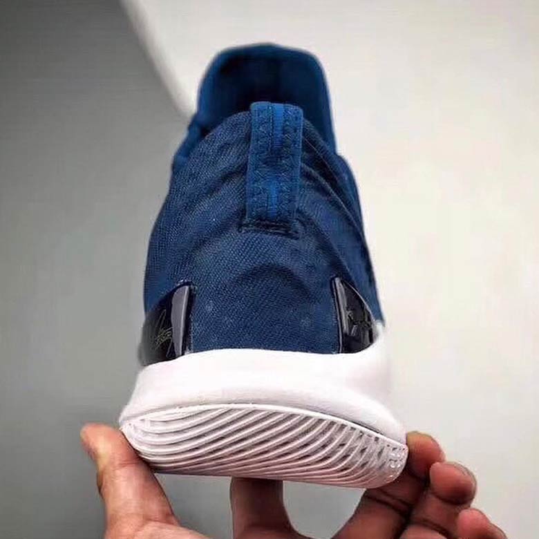 Ua Curry 5 Navy 2