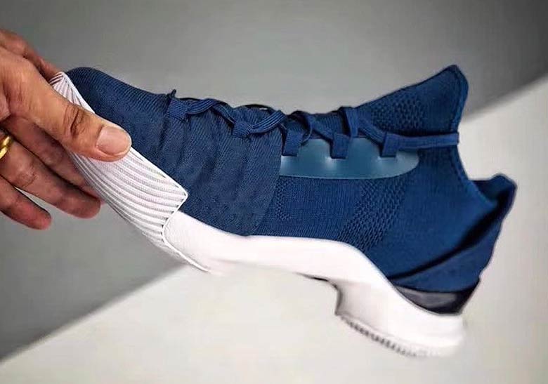 curry 5 blue and white