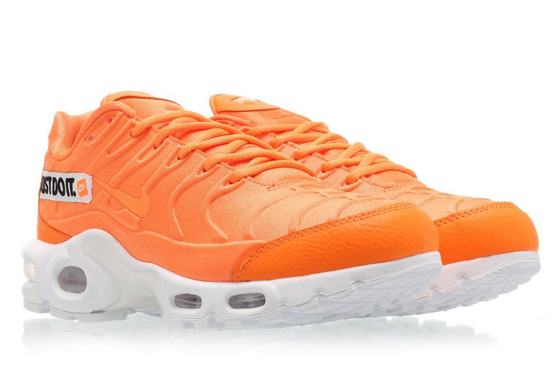 Nike Air Max Plus Just Do It Pack Where To Buy | SneakerNews.com البالونه