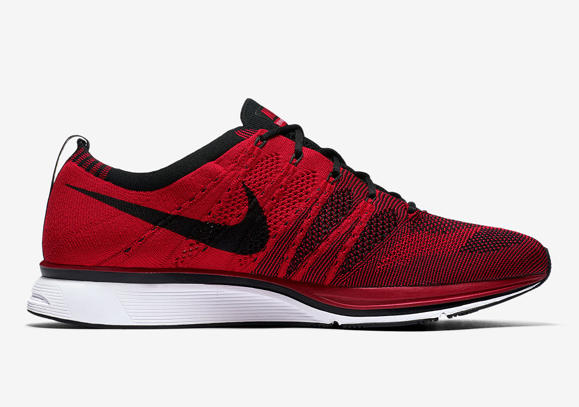 flyknit trainer red