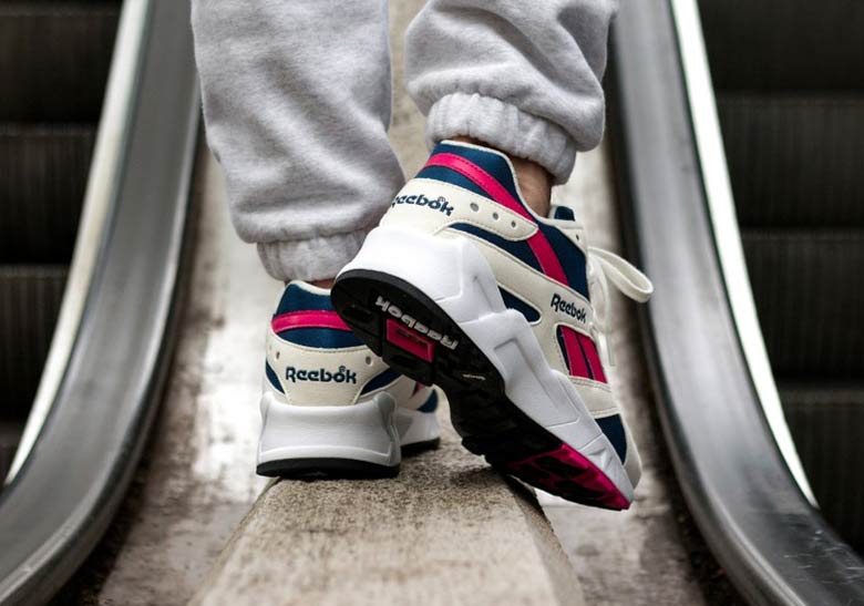 Reebok Aztrek Pink Blue White 2