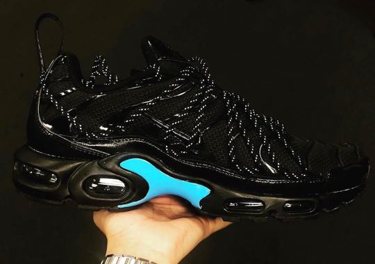 Drake Reveals A Custom Nike Air Max Plus For Stage Use