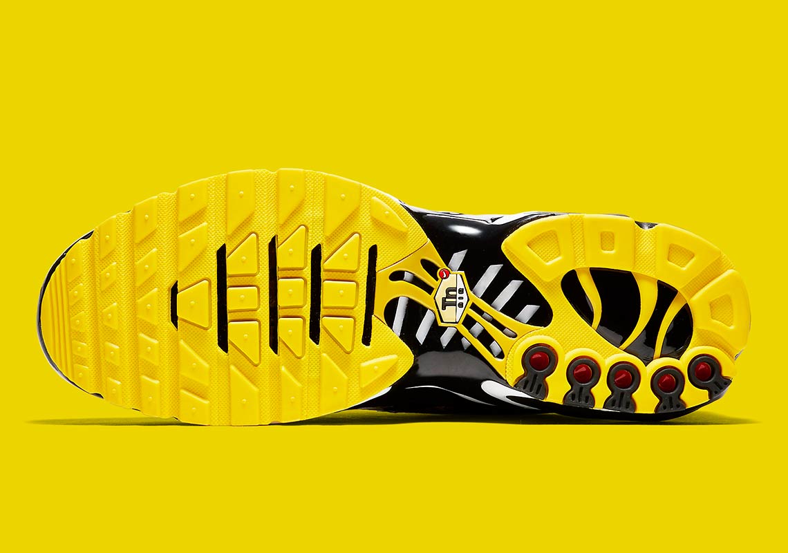 Nike Air Max Plus All Over Print Black Yellow 903827 002 3