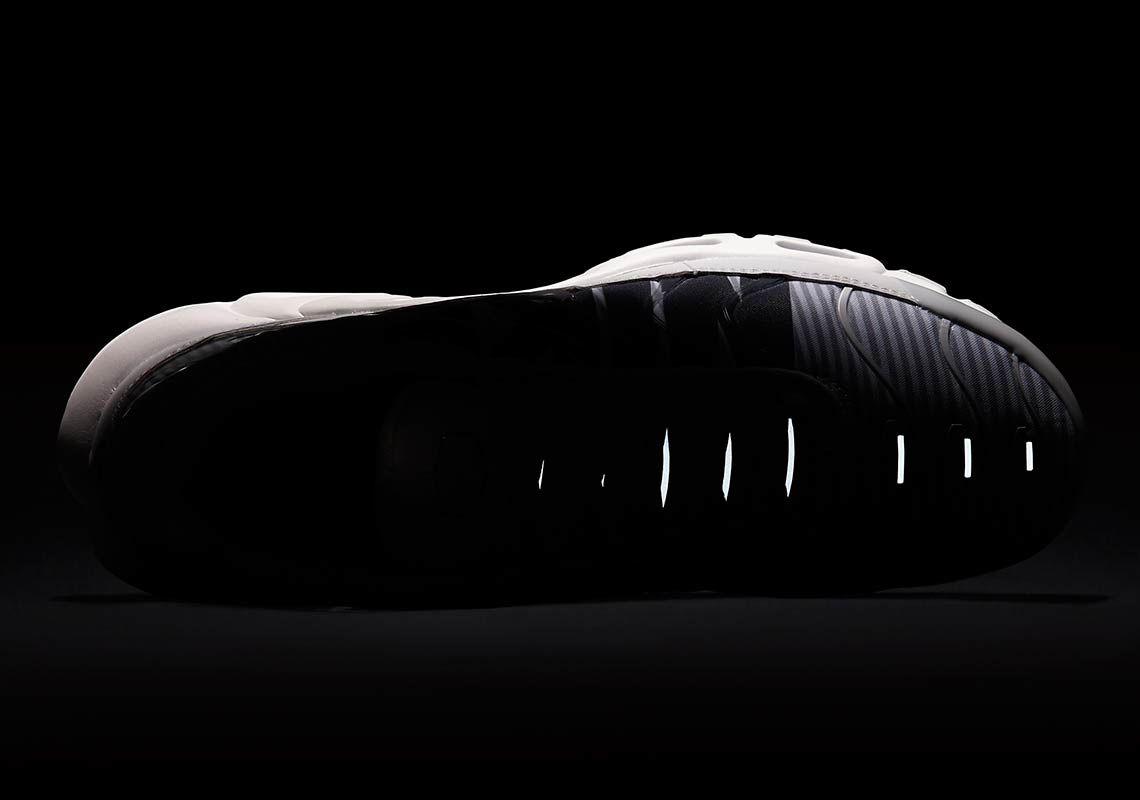 Nike Air Max Plus Mercurial Grey Black At0040 003 2