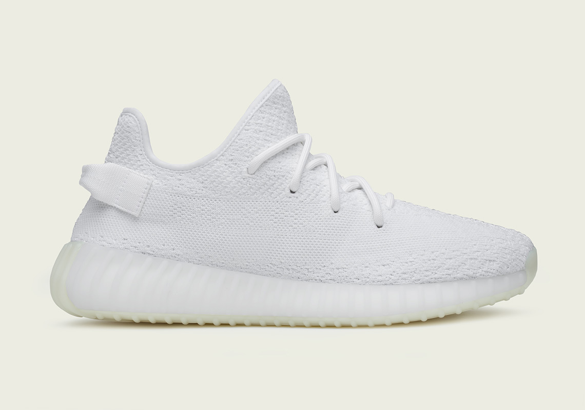 white shoes yeezy