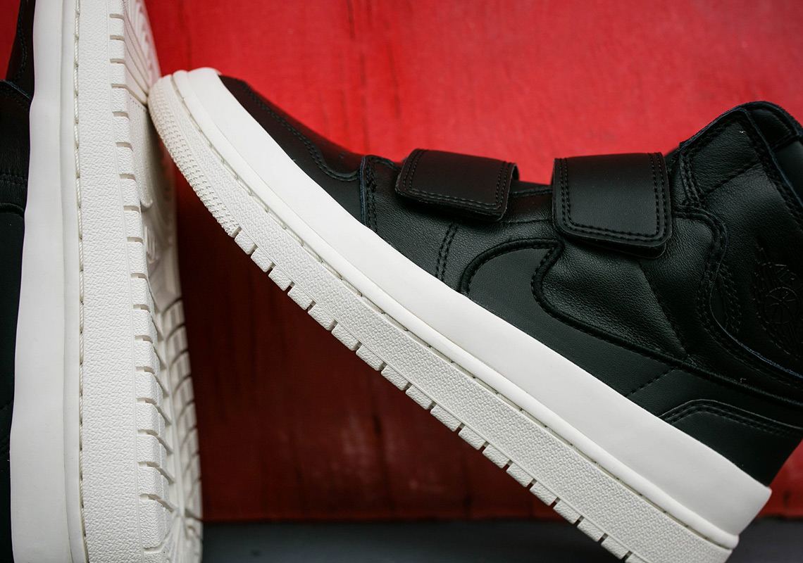 Jordan 1 retro high clearance double strap black sail