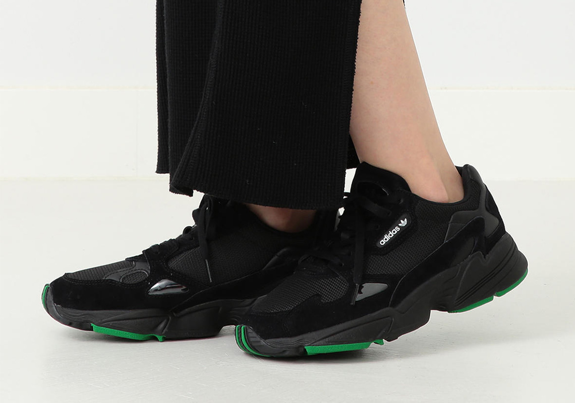 adidas falcon black on feet